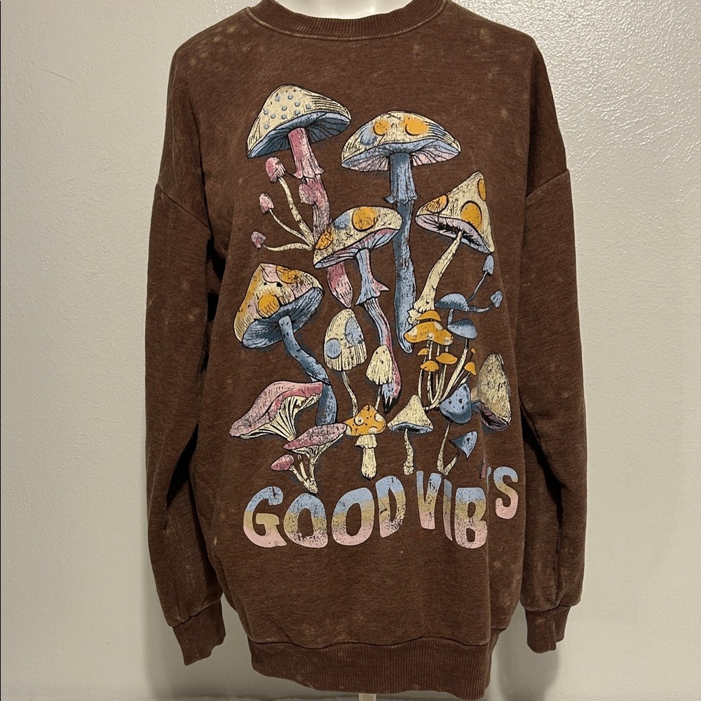 Good vibes baggy Sweater with Mushroom Design sz: xs-s